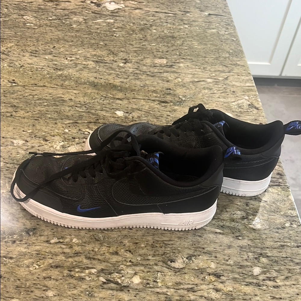 Nike Air Force 1 Reflective Swoosh Utility DN4433-002
